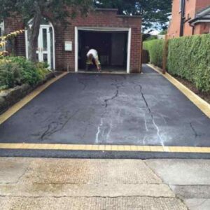Tarmac (2)